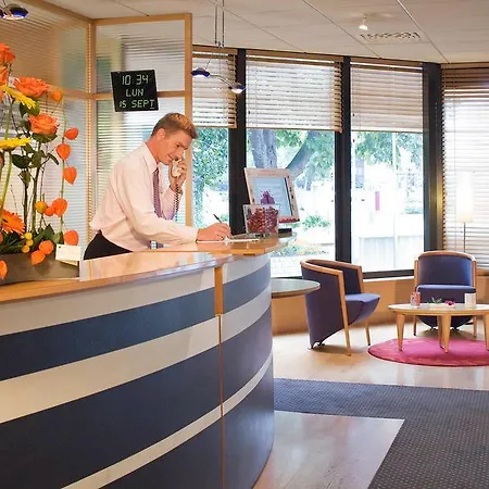 Mercure Centre De Congres Hotell 4*