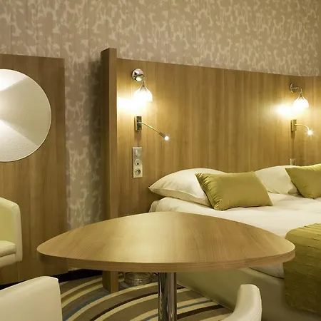 Mercure Centre De Congres ホテル 4*