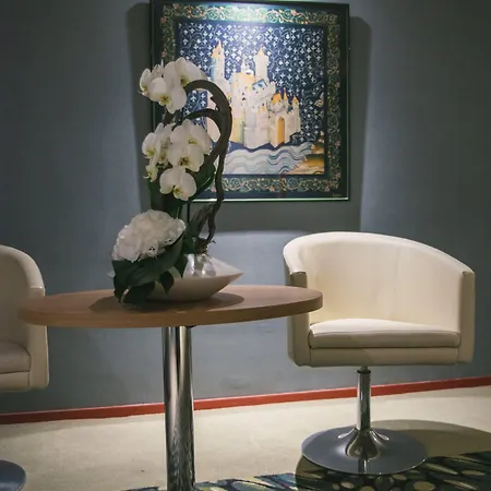 Mercure Centre De Congres فندق 4*